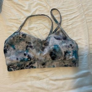 lululemon flow Y nulu yoga bra. size 6